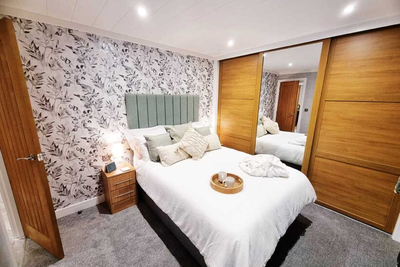 Plenty-of-storage-capacity-in-both-bedrooms